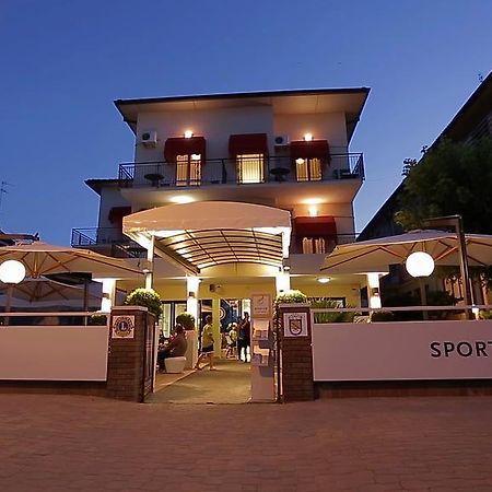 Sportur Club Hotel Cervia Ngoại thất bức ảnh